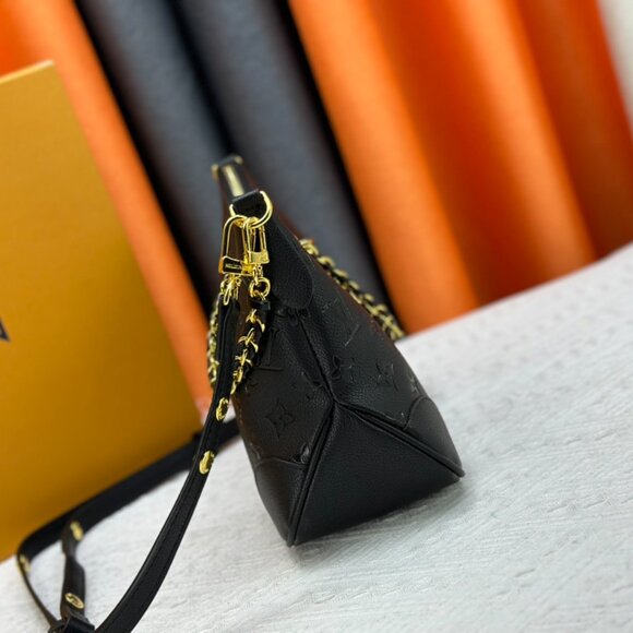 Louis Vuitton Chain Bag - Picture 3 of 9